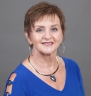 This is a photo of MARILYN STEWART. This professional services JACKSONVILLE, FL homes for sale in 32257 and the surrounding areas.