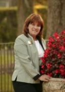 This is a photo of LISA SMEJKAL. This professional services JACKSONVILLE, FL homes for sale in 32257 and the surrounding areas.