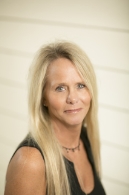 This is a photo of CYNTHIA ALLEN. This professional services JACKSONVILLE, FL homes for sale in 32256 and the surrounding areas.