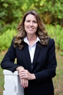 This is a photo of LISA BRIGHT. This professional services JACKSONVILLE, FL homes for sale in 32256 and the surrounding areas.